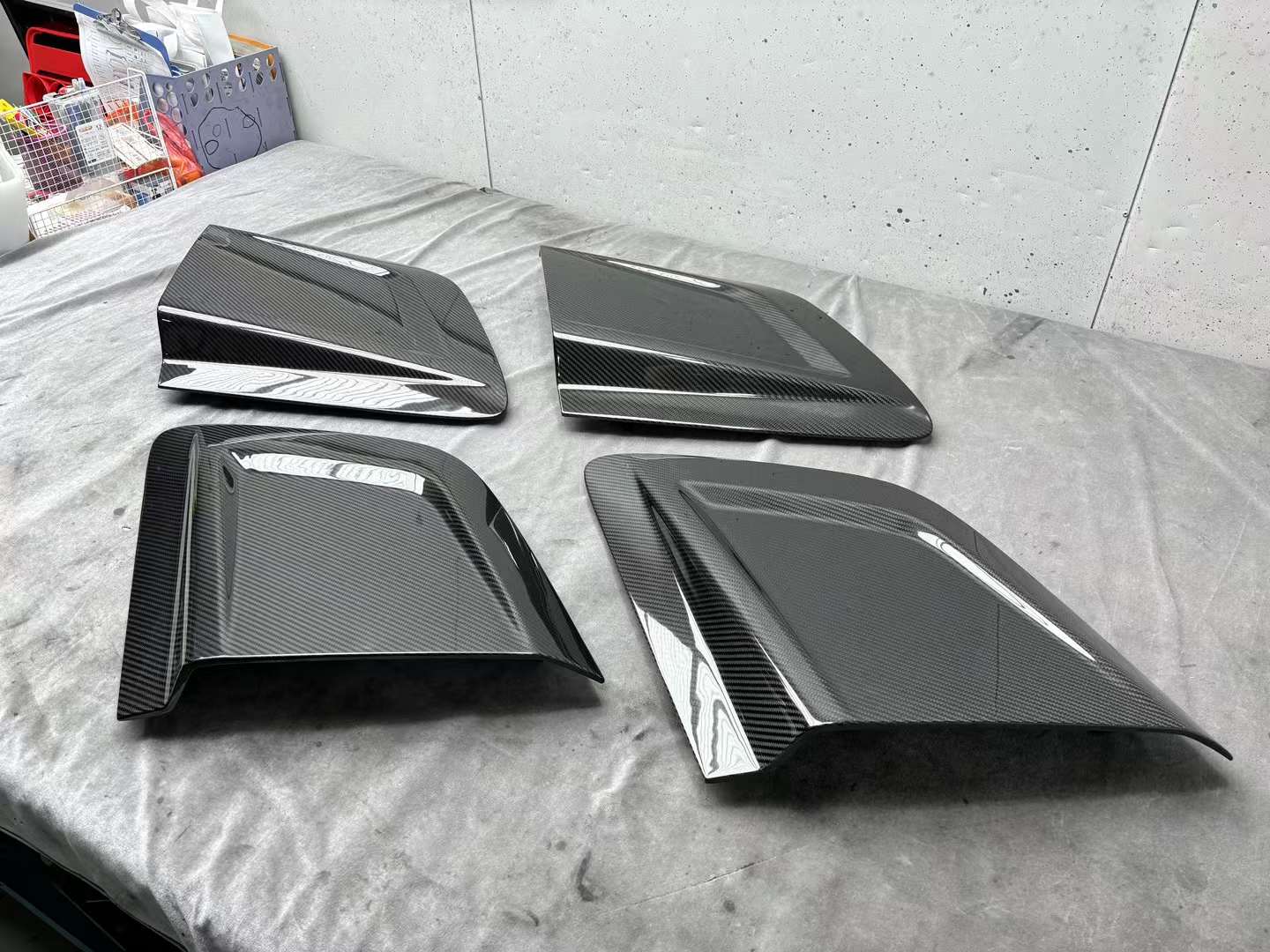 Dry Carbon Fiber Audi R8 Side Blades (Paktechz Design)