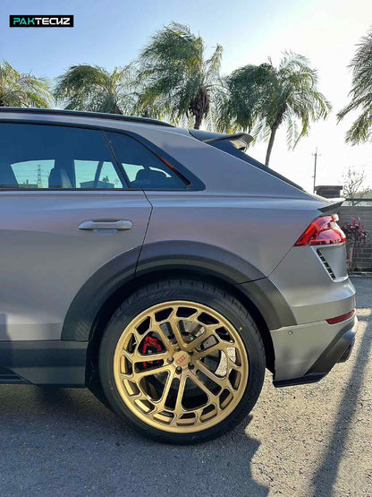 Dry Carbon Fiber Audi RSQ8 Wheel Trims (Paktechz Design)