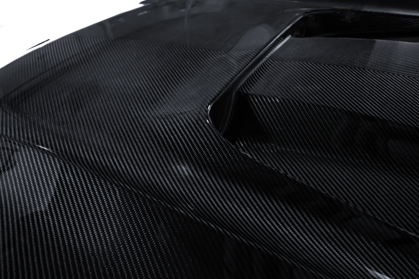 Dry Carbon Fiber BMW M8 (F9X) Hood (Paktechz Design)