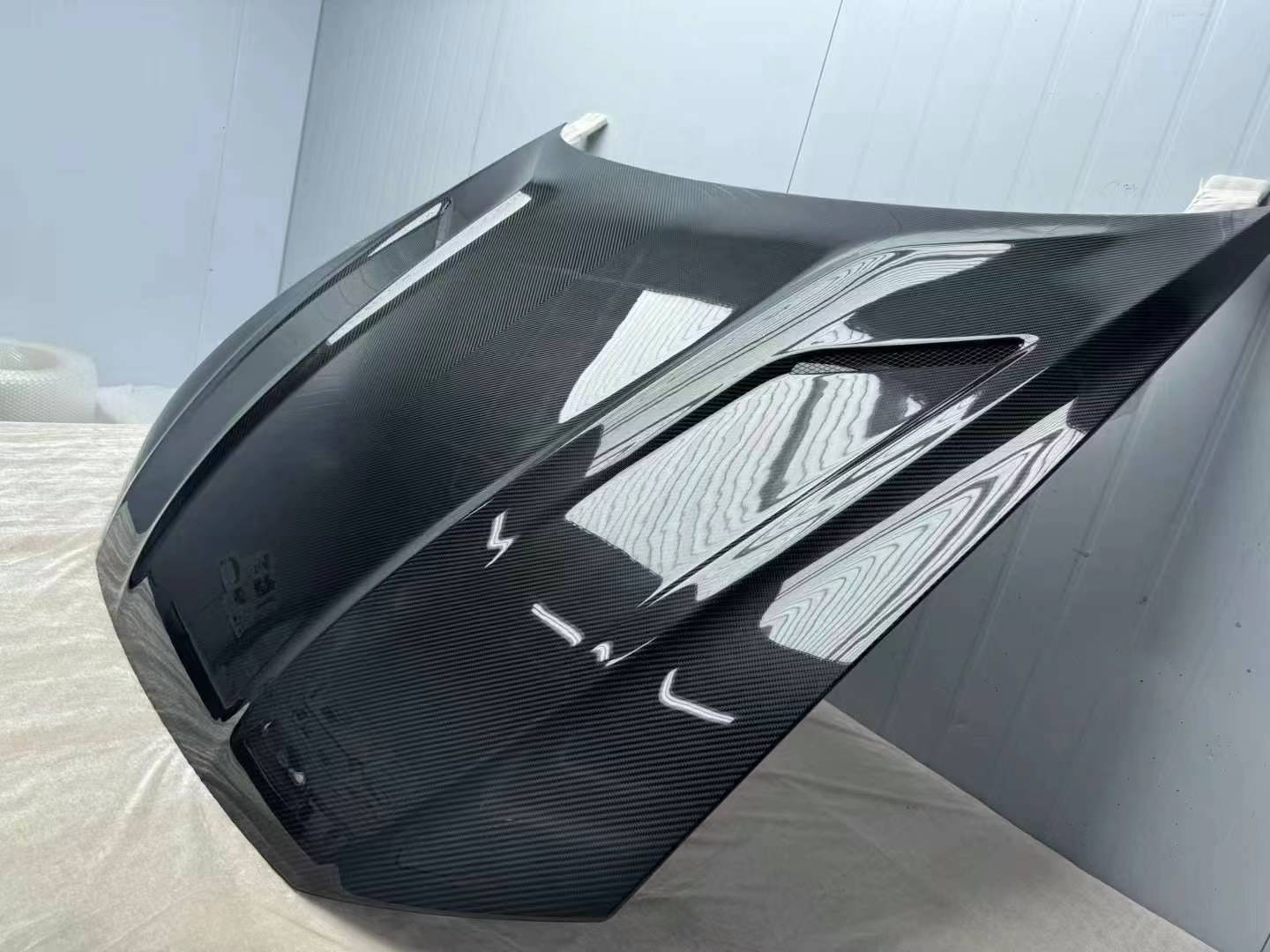 Dry Carbon Fiber Audi RS6 (C8) Hood (Paktechz Design)