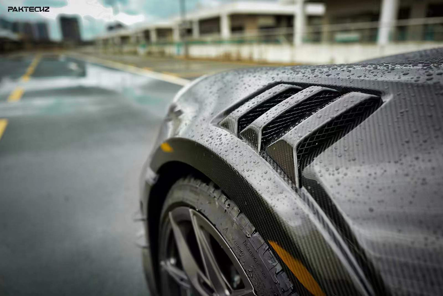 Dry Carbon Fiber Porsche Turbo S (992) Front Fenders (Paktechz Design)